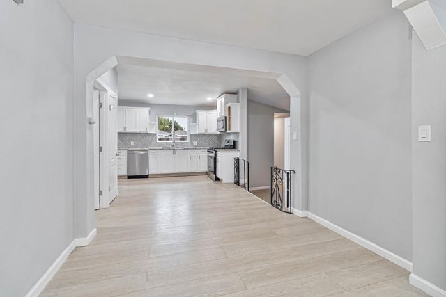 934 W Terrace Avenue, Fresno, CA 93705