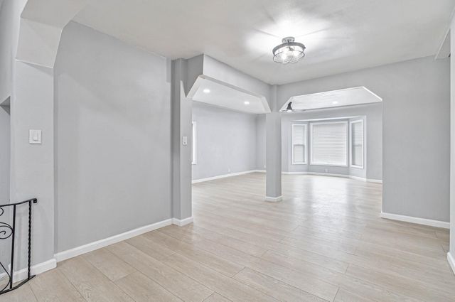 934 W Terrace Avenue, Fresno, CA 93705