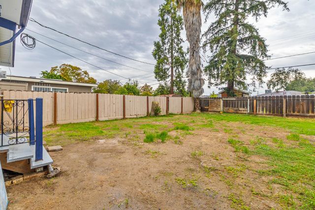 934 W Terrace Avenue, Fresno, CA 93705
