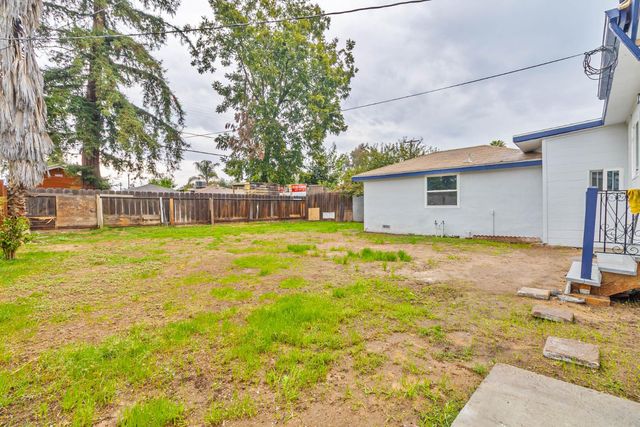 934 W Terrace Avenue, Fresno, CA 93705