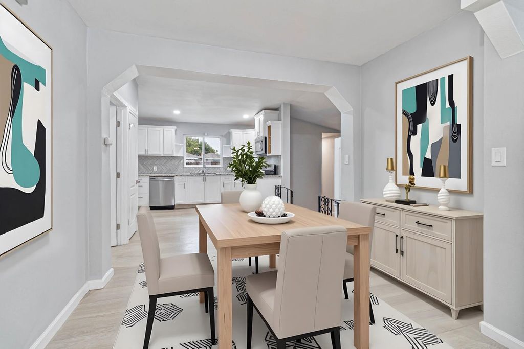 Image 17 of property listing at 934 W Terrace Avenue, Fresno, CA 93705