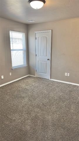 11436 SW 25th Street, Yukon, OK 73099