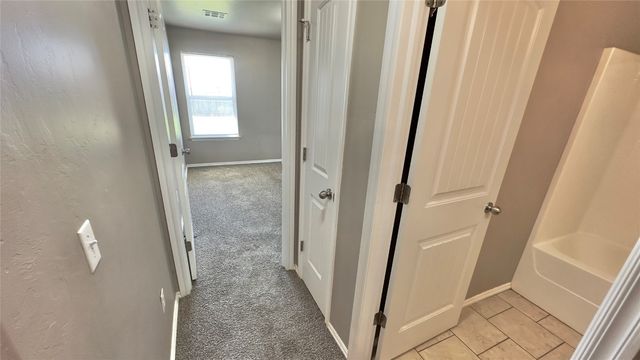 11436 SW 25th Street, Yukon, OK 73099