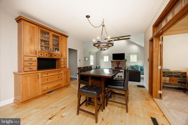 2268 BEAVER HILL RD, Chester Springs, PA 19425