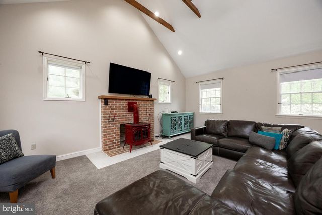 2268 BEAVER HILL RD, Chester Springs, PA 19425
