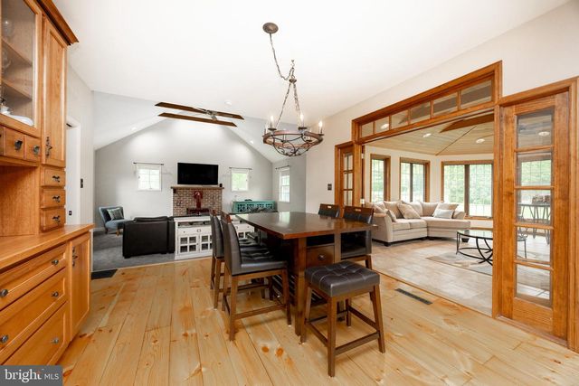 2268 BEAVER HILL RD, Chester Springs, PA 19425