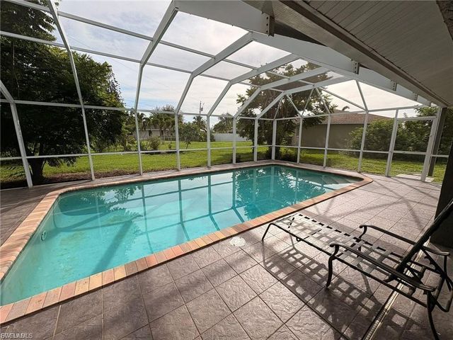 1124 SE 4th ST, Cape Coral, FL 33990