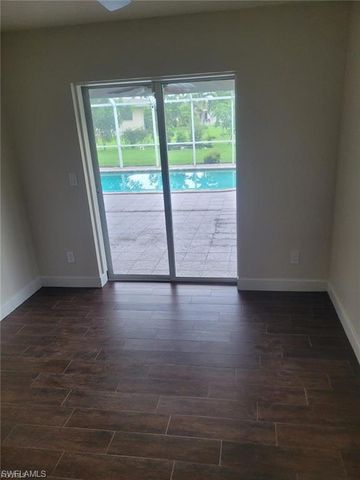 1124 SE 4th ST, Cape Coral, FL 33990