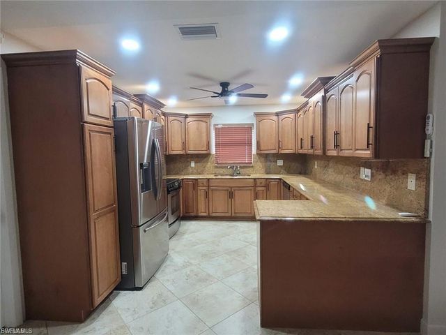 1124 SE 4th ST, Cape Coral, FL 33990