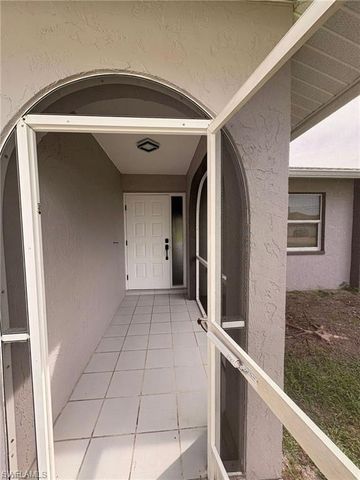 1124 SE 4th ST, Cape Coral, FL 33990