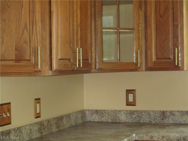 326 E Wilson Avenue, Girard, OH 44420