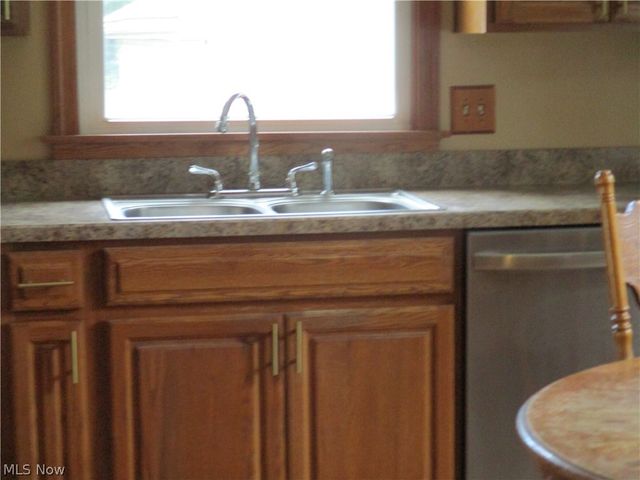 326 E Wilson Avenue, Girard, OH 44420
