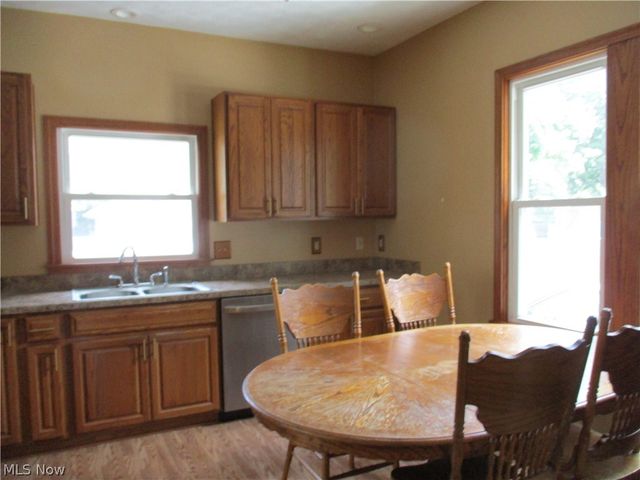 326 E Wilson Avenue, Girard, OH 44420