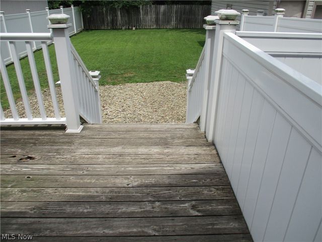 326 E Wilson Avenue, Girard, OH 44420