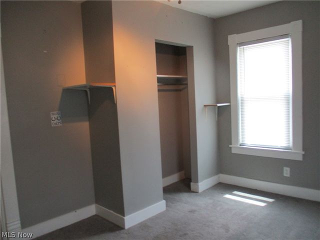 326 E Wilson Avenue, Girard, OH 44420
