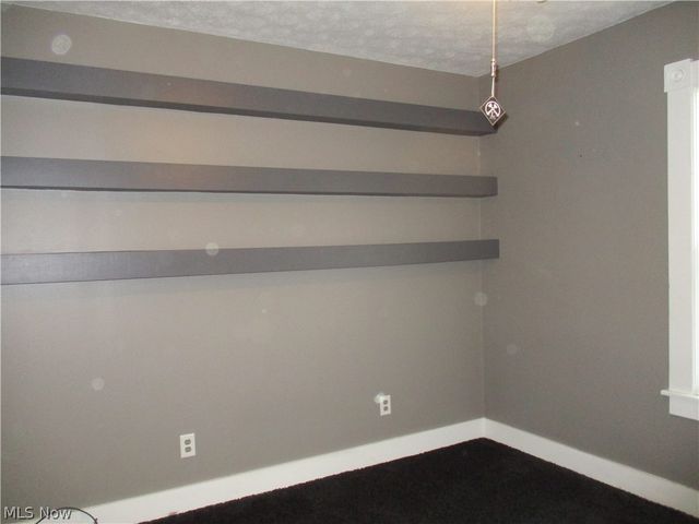 326 E Wilson Avenue, Girard, OH 44420