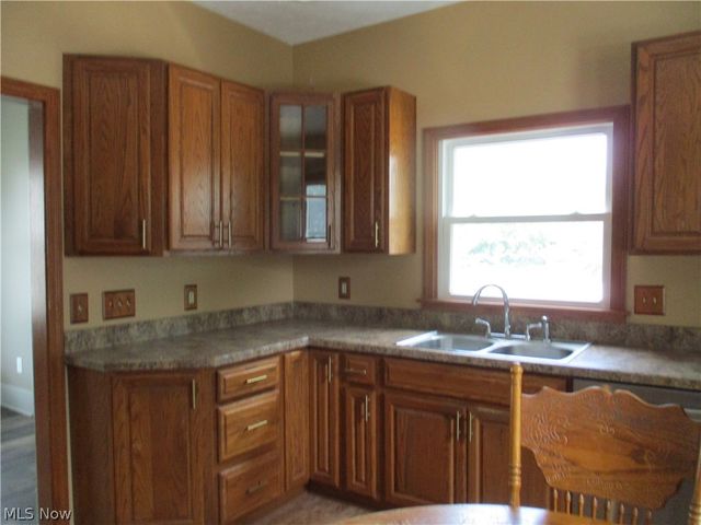326 E Wilson Avenue, Girard, OH 44420