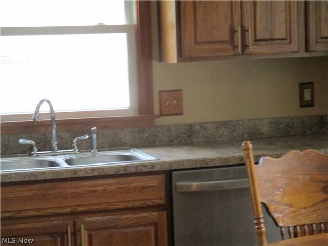 326 E Wilson Avenue, Girard, OH 44420
