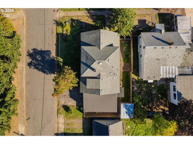 1885 4TH St Ne, Salem, OR 97301