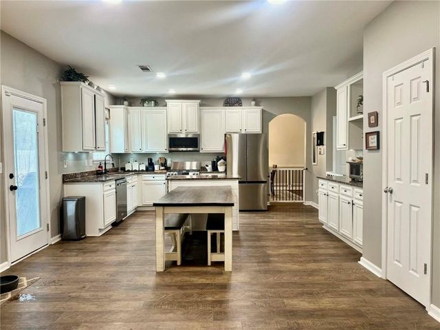 417 Farmwood Way, Canton, GA 30115