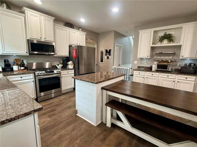 417 Farmwood Way, Canton, GA 30115