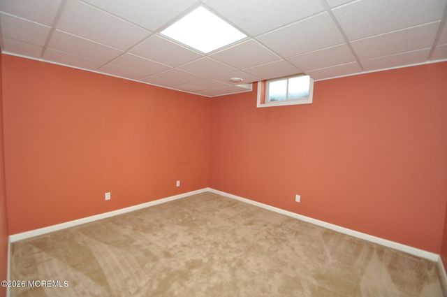 336 Arlington Avenue N, Bayville, NJ 08721