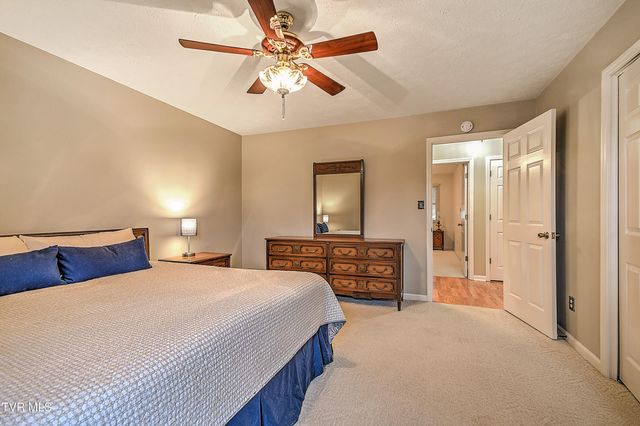 1544 Jessee Street R, Kingsport, TN 37664