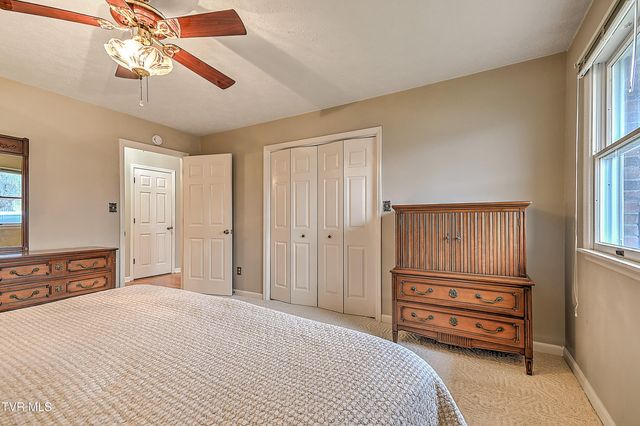 1544 Jessee Street R, Kingsport, TN 37664