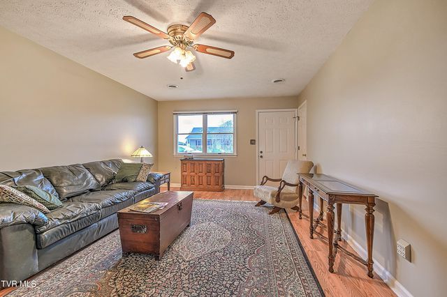 1544 Jessee Street R, Kingsport, TN 37664