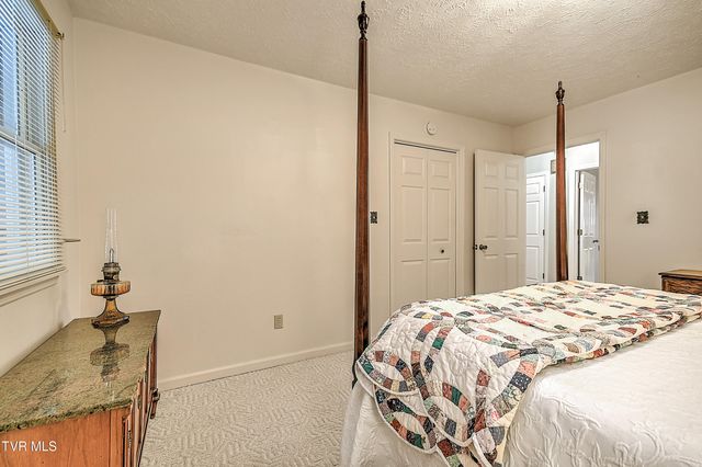 1544 Jessee Street R, Kingsport, TN 37664