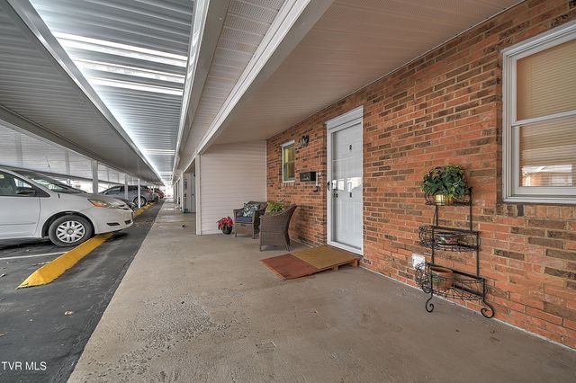 1544 Jessee Street R, Kingsport, TN 37664