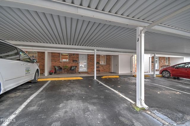 1544 Jessee Street R, Kingsport, TN 37664