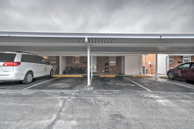 1544 Jessee Street R, Kingsport, TN 37664