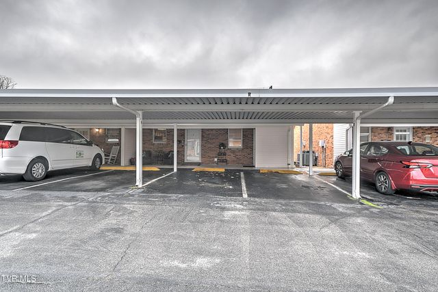 1544 Jessee Street R, Kingsport, TN 37664