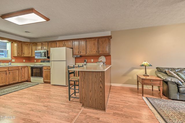 1544 Jessee Street R, Kingsport, TN 37664