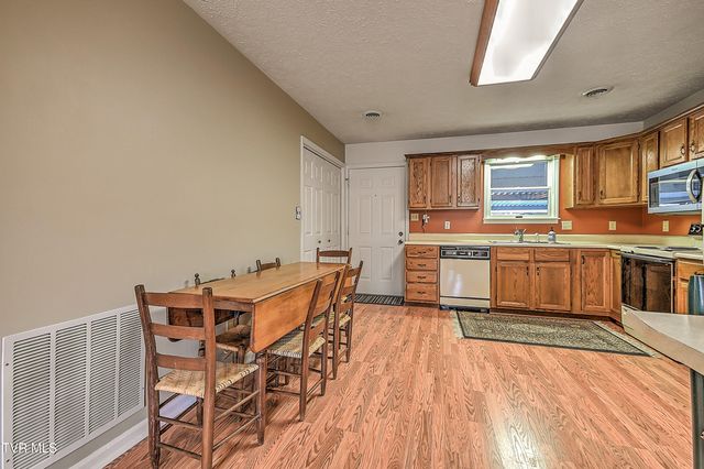 1544 Jessee Street R, Kingsport, TN 37664