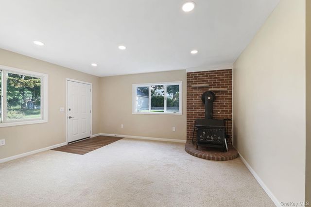 159 Wawayanda Avenue, Middletown, NY 10940