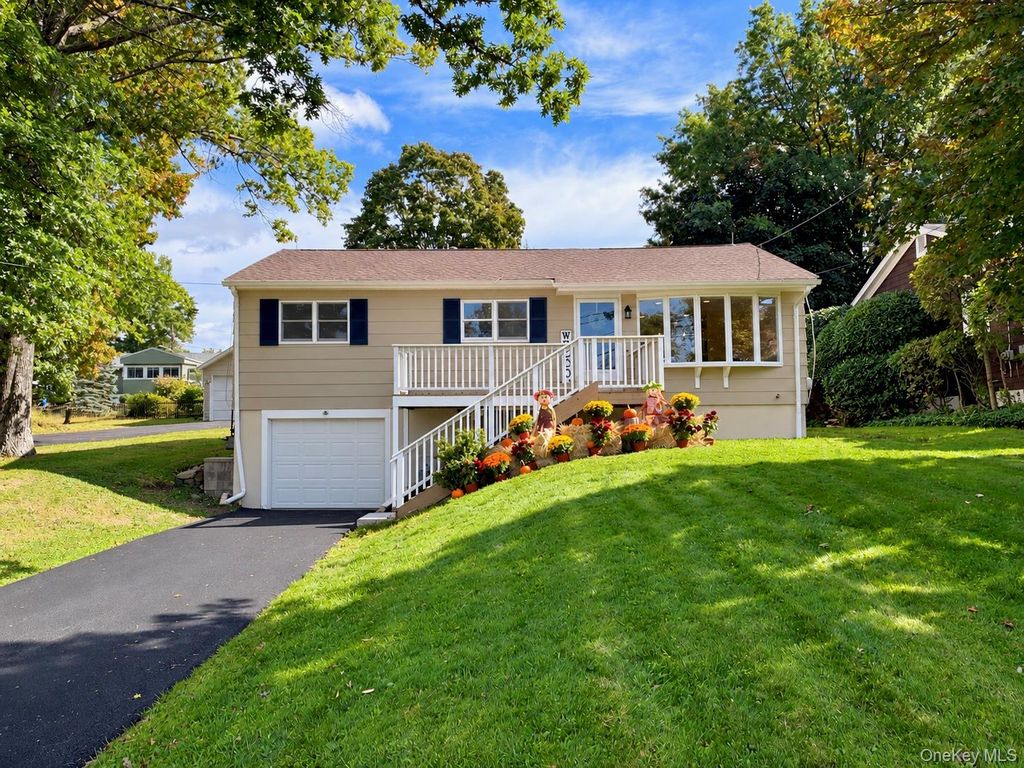159 Wawayanda Avenue, Middletown, NY 10940