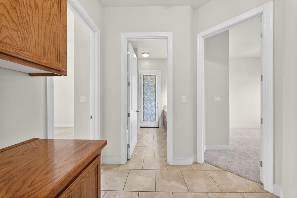 Image 18 of property listing at 1567 Shelly Lane, Porterville, CA 93257