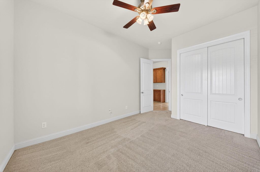 Image 22 of property listing at 1567 Shelly Lane, Porterville, CA 93257