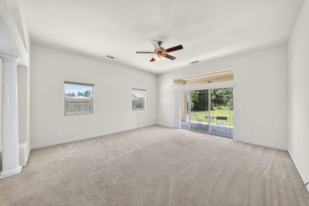 Image 23 of property listing at 1567 Shelly Lane, Porterville, CA 93257
