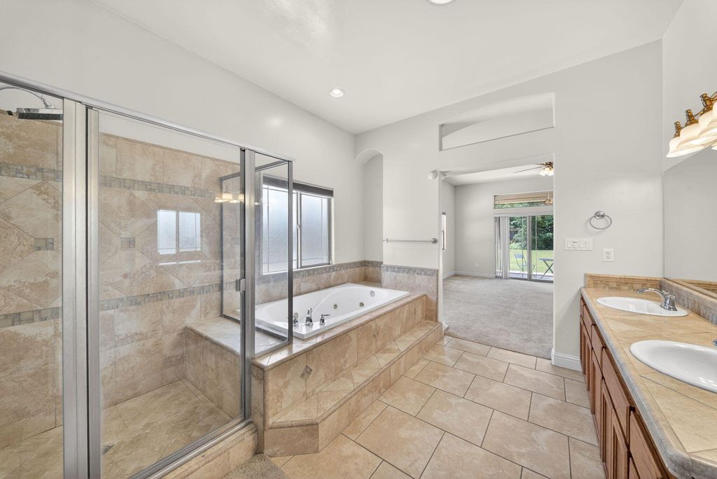 Image 25 of property listing at 1567 Shelly Lane, Porterville, CA 93257