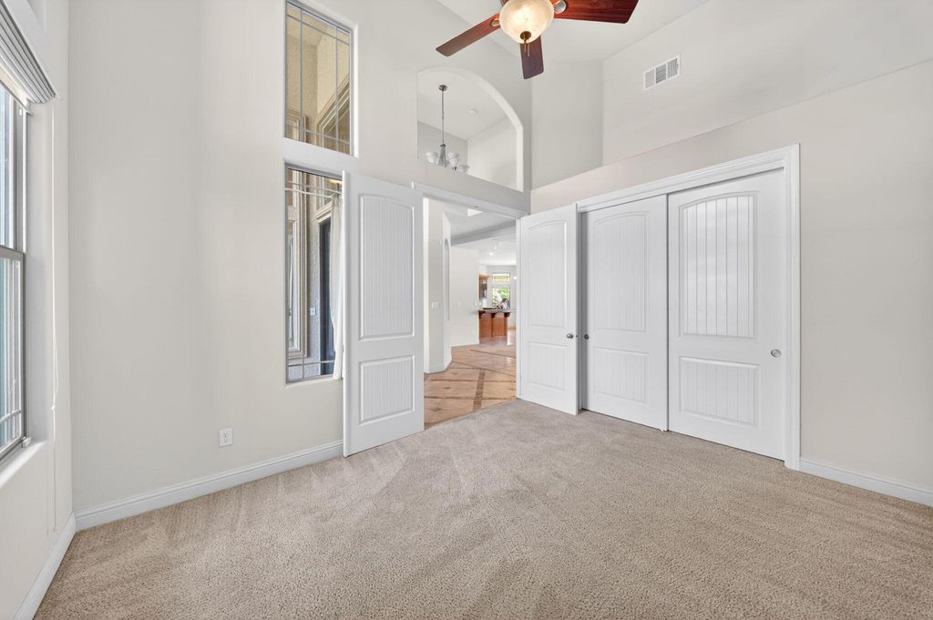 Image 31 of property listing at 1567 Shelly Lane, Porterville, CA 93257