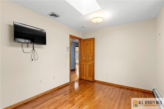 65 Livingston Avenue, Kearny, NJ 07032