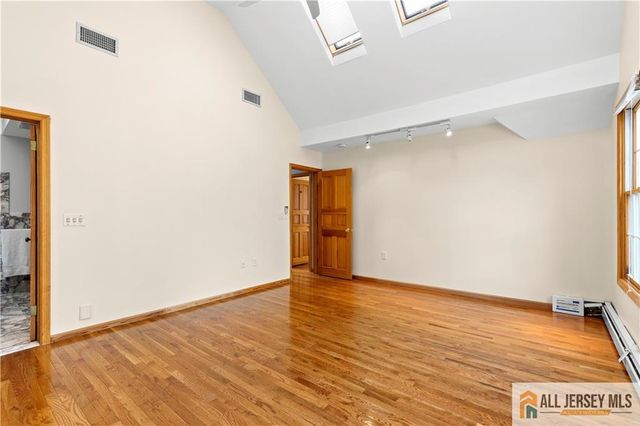 65 Livingston Avenue, Kearny, NJ 07032