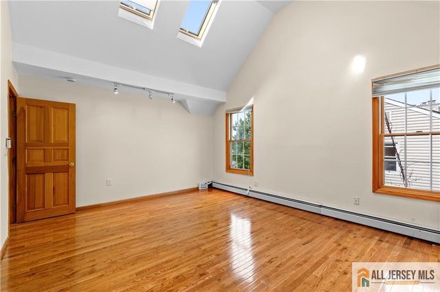65 Livingston Avenue, Kearny, NJ 07032