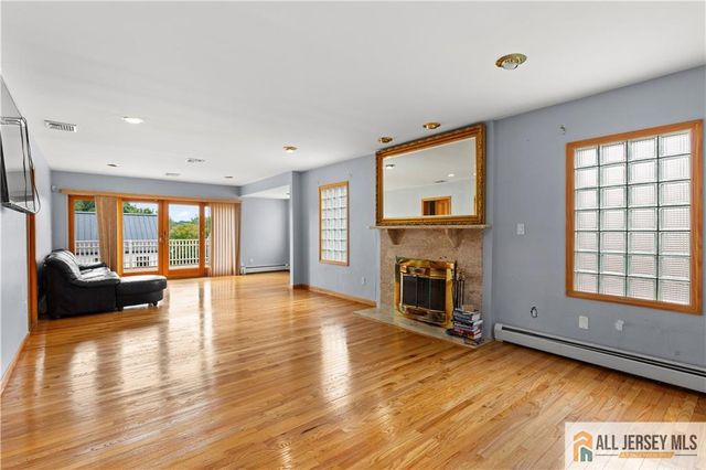65 Livingston Avenue, Kearny, NJ 07032