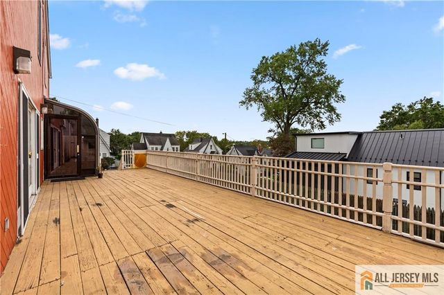 65 Livingston Avenue, Kearny, NJ 07032