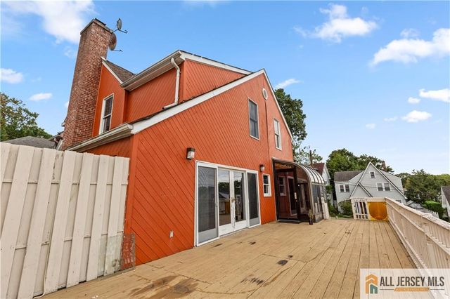 65 Livingston Avenue, Kearny, NJ 07032