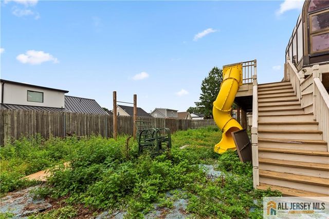65 Livingston Avenue, Kearny, NJ 07032